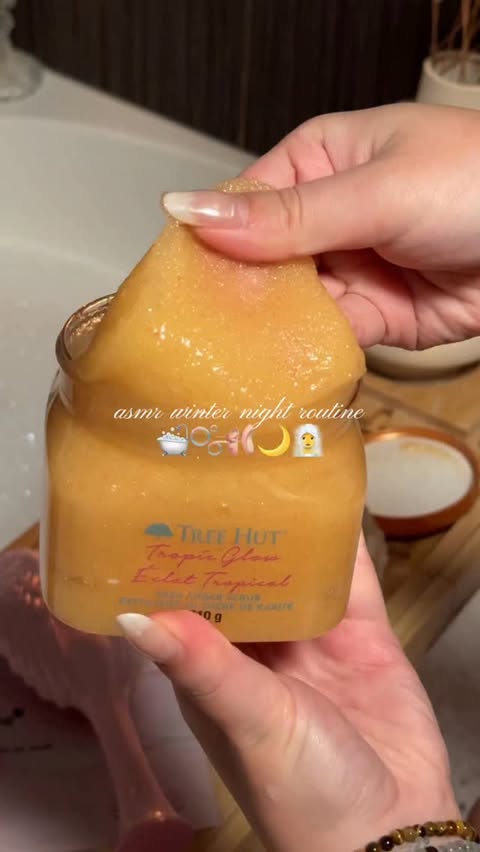 Instagram post by @jasylifestyle for Treehut. Caption reads: [...] nights into a cozy ritual ❄🕯 with @treehut....