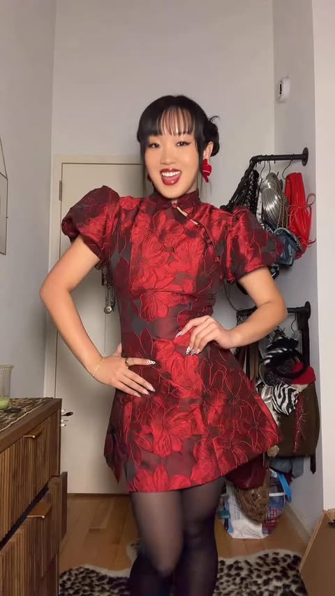 Instagram post by @kalitaku for Showpo. Caption reads: [...] so I had to pull out my favorite @showpo....