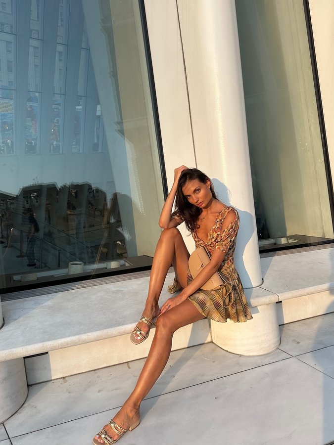 Instagram post by @kristinalezhe for Larroudé. Caption reads: [...] making everything feel softer 💛
In my....