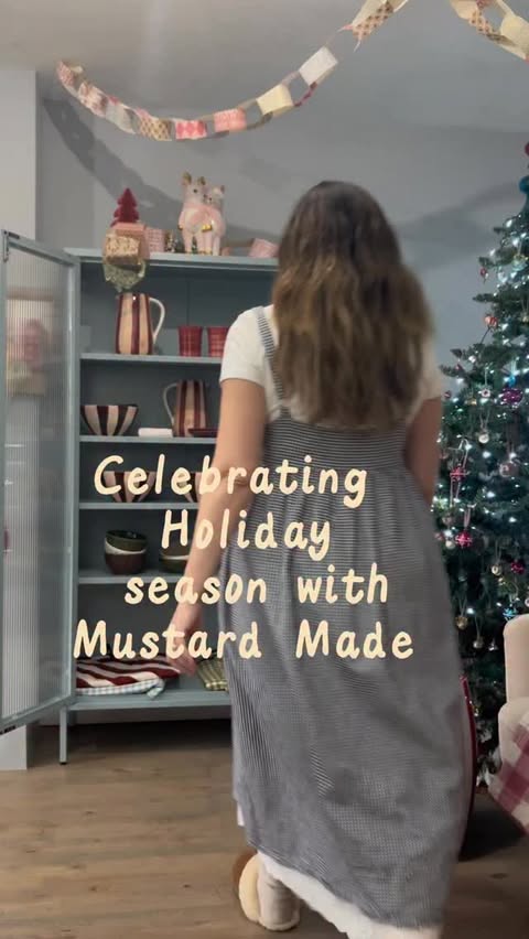 Instagram post by @stayinginstudio for Mustard Made. Caption reads: [...] chosen the Collector in Ocean from....