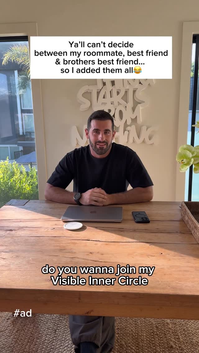 Instagram post by @zelonfamily for Visible. Caption reads: Even @visiblemobile said why pick?! Now with....