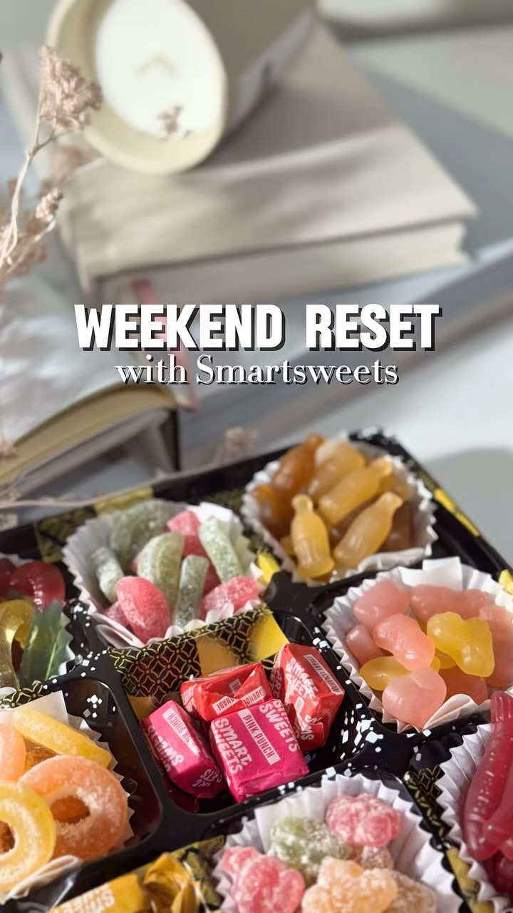 Instagram post by @undivided_honesty for SmartSweets. Caption reads: [...] enjoy a slow weekend than with some....