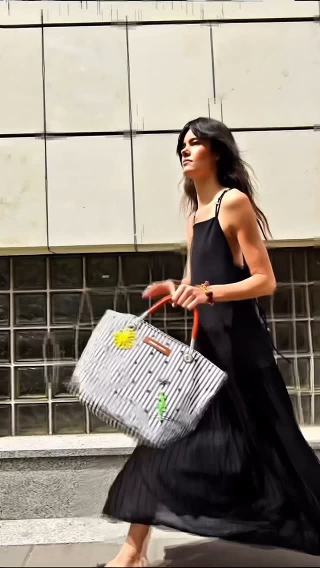 Instagram post by @mariadebicka for BIMBA Y LOLA. Caption reads: always so much fun with @bimbaylola 

video....