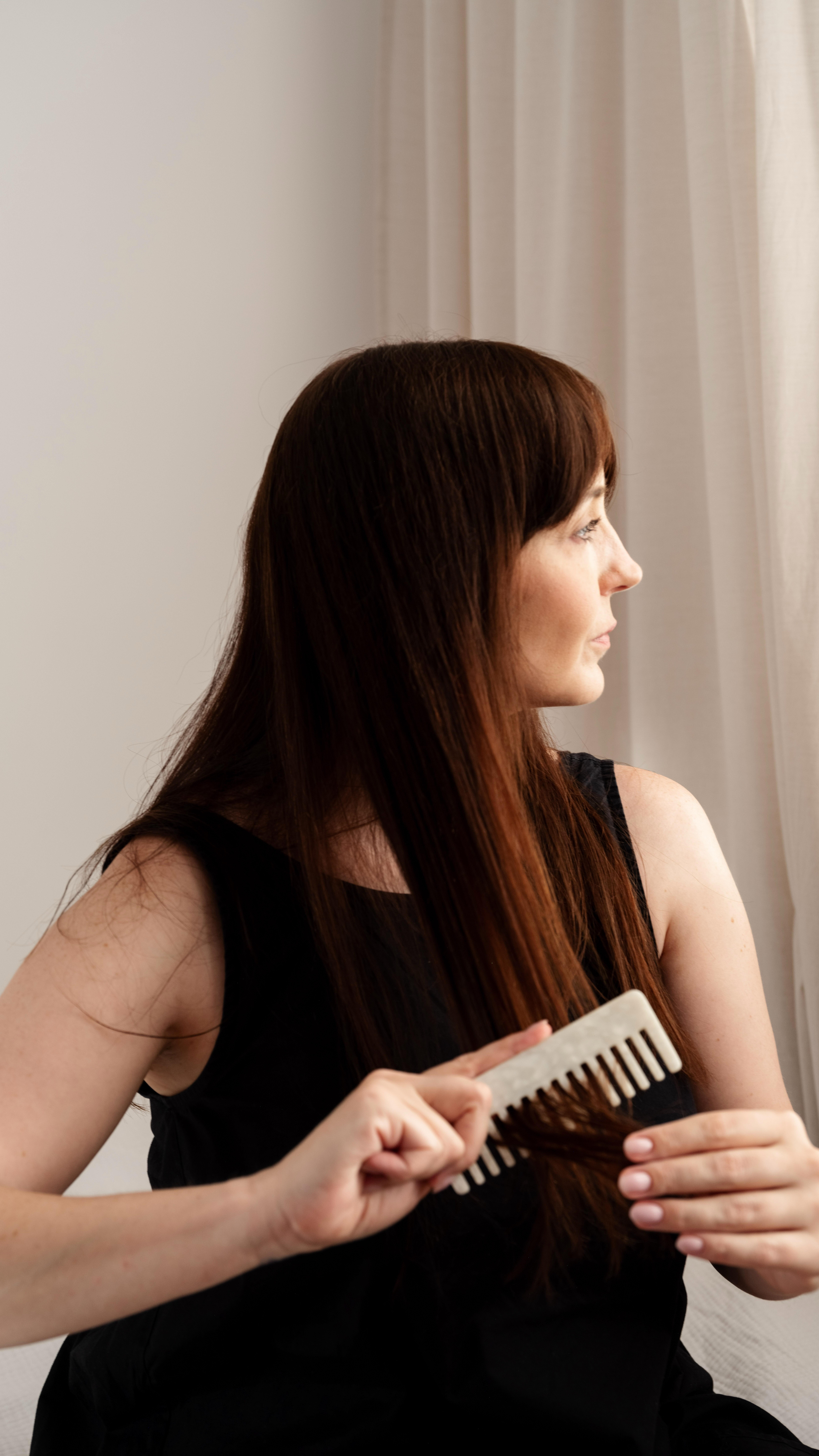 Instagram post by @agatamanosa for Anwen. Caption reads: Produkty do włosów i skóry głowy marki Anwen....