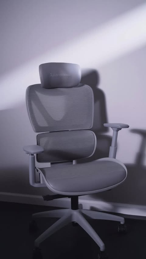 Instagram post by @ogrobbytv for Autonomous. Caption reads: Been using the ErgoChair Core by Autonomous. Super....