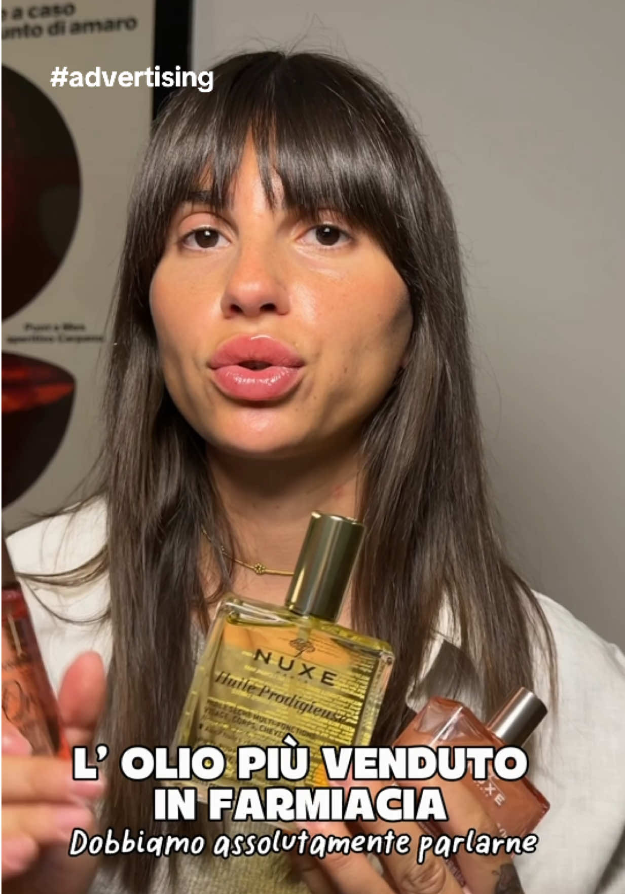 TikTok post by @sonyaskinss for NUXE. Caption reads: #adv @Nuxe L’olio più venduto in farmacia, un....