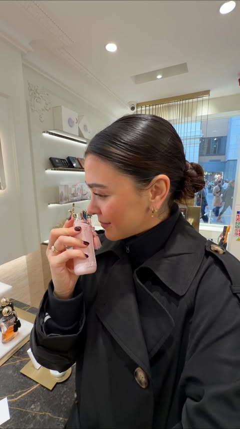 Instagram post by @mallurpaal for PARFUMS de MARLY. Caption reads: [...] amazing countdown calendar yet! 🪽✨....