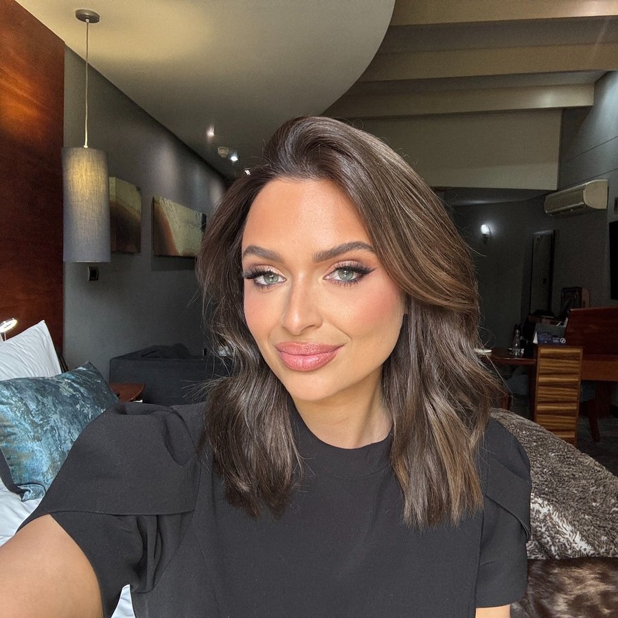 Instagram post by @mialerouxx for UNESCO. Caption reads: A little update ❤️

I did a thing! 🤭 It was time....