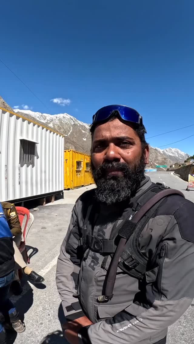 Instagram post by @lavi.and.ollie for Mosko Moto. Caption reads: Let the adventure begin ❤️....