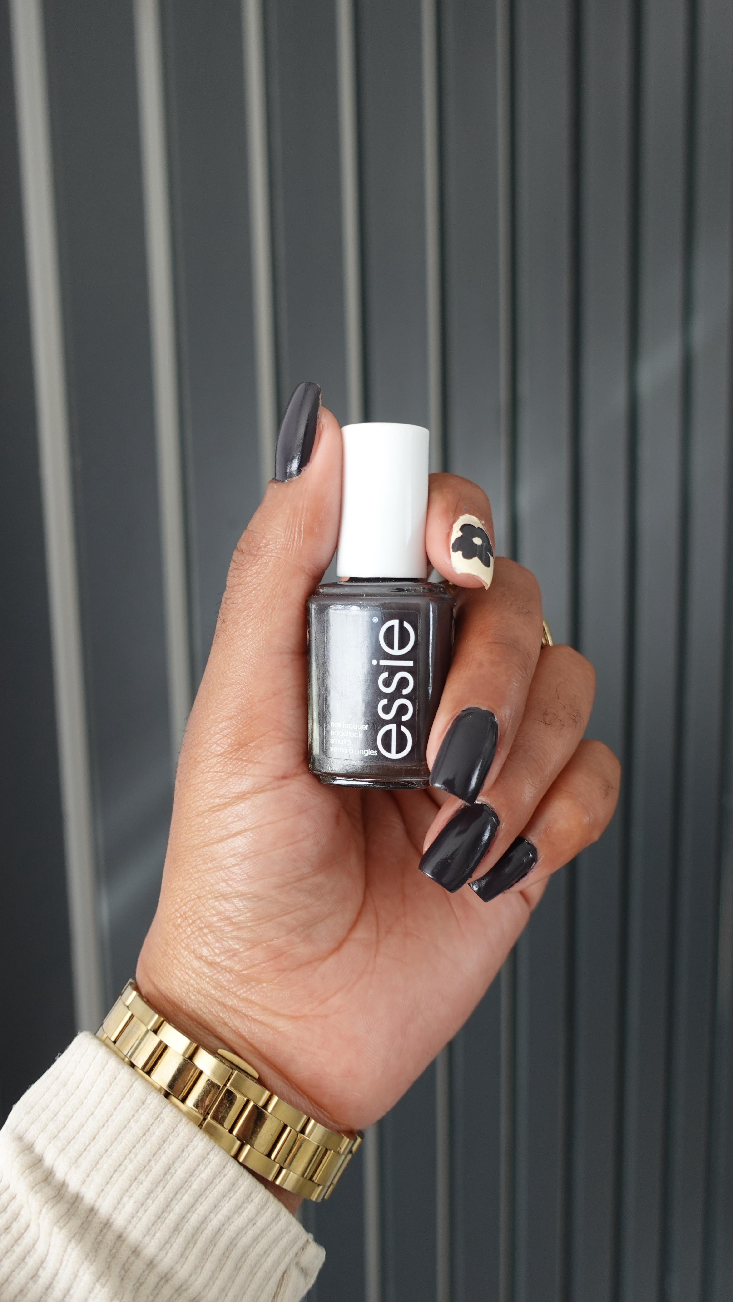 Instagram post by @lisa_mthembu for Essie. Caption reads: All gorgeous girls love Essie! Herewith amazing....