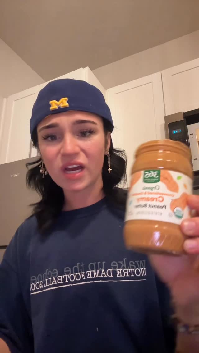 Instagram post by @thebuffunicornn for PEScience. Caption reads: did u transcend with me? 
-
protein powder from....