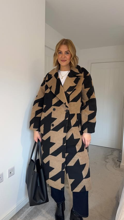 Instagram post by @elizabethdaisy for French Connection. Caption reads: [...] a little more interesting! 

Coat....