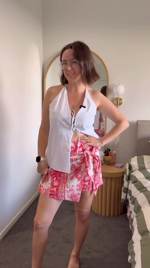 Instagram post by @eisha_eisel for Petalandpup. Caption reads: Sometimes all you need are a few key pieces that....