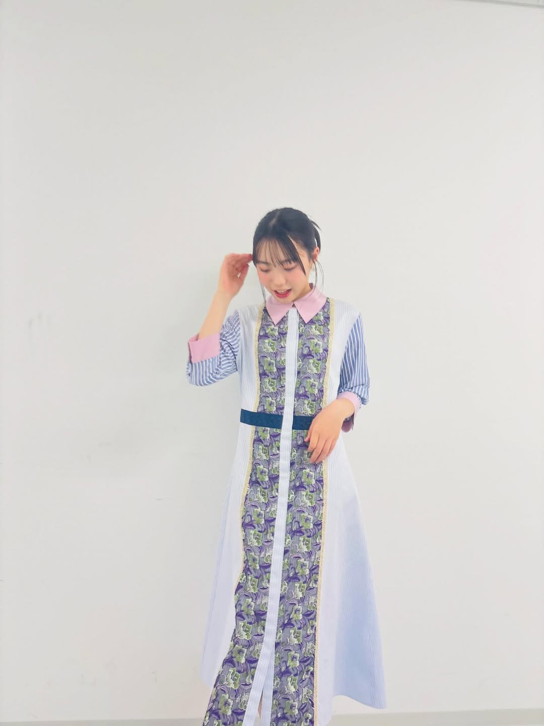 Instagram post by @kurumi_inagaki for Vivian. Caption reads: 昨日の大阪・万博で開催された
「明治安田しあわせフォトコン」スペシャルステージ、ありがとうございまし....