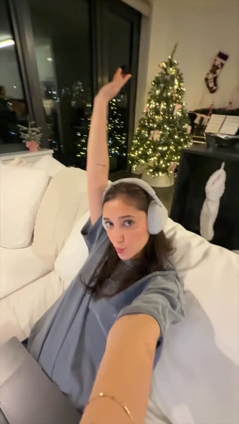 Instagram post by @haileysani for Bloom Nutrition. Caption reads: winter arc activated w @bloomsupps new Glacier....