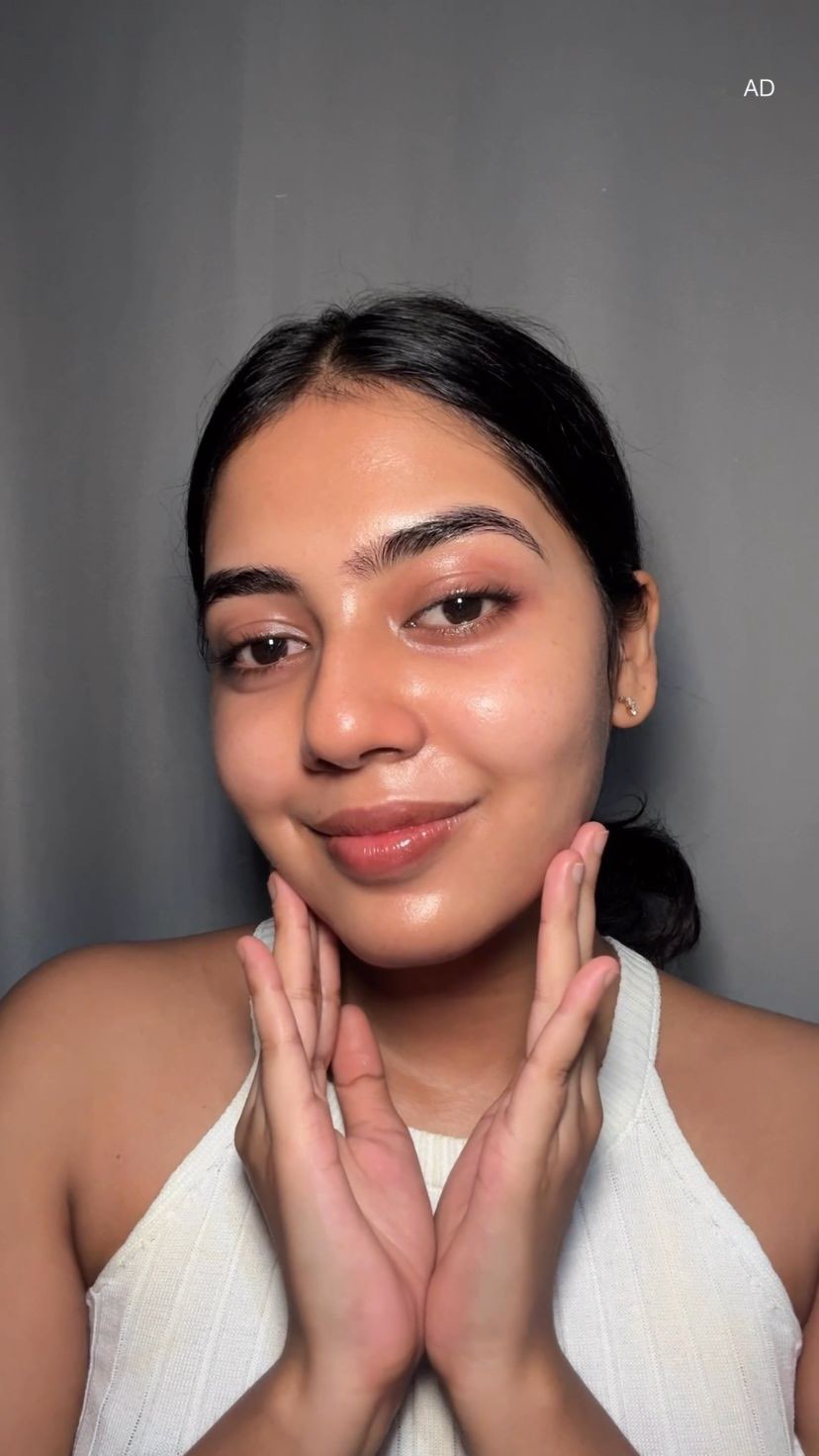 Instagram post by @nandsskin for Simple Skincare. Caption reads: Finally found a moisturiser that feels light and....