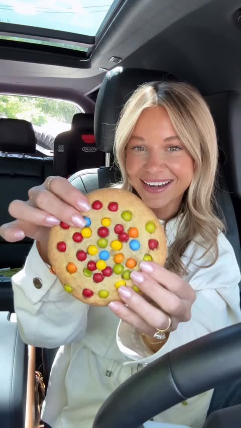 Instagram post by @kelliebullock for Panera Bread. Caption reads: [...] on the go! try it for yourself today....