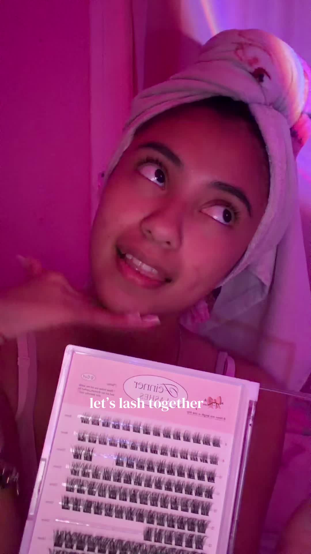 TikTok post by @theylovejxs for Feinner. Caption reads: [...] #Lashes #LashTok #lashextensions....