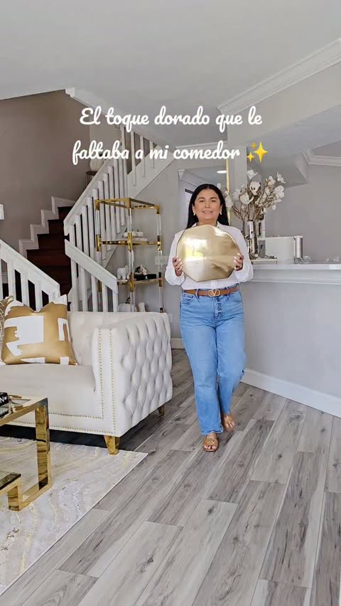 Instagram post by @lore_glamdecorstyle for Z Gallerie. Caption reads: [...] piece ✨🤍 I styled the **Gem Vase from Z....