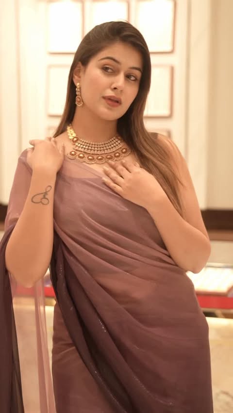 Instagram post by @aanchpunjabi for PNG Jewellers. Caption reads: [...] meets timeless elegance. A visit to PNG....