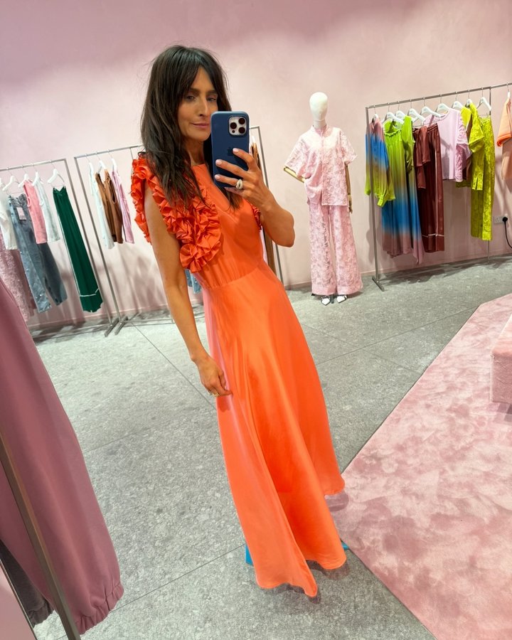 Instagram post by @carolinesstylehacks for Cambridge Satchel. Caption reads: What I’ve been wearing this week 💙 

All items....