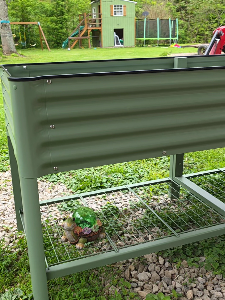 TikTok post by an influencer for Vego Garden. Caption reads: @Vego Garden #SummerVibes #raisedgarden [...].