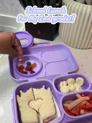 TikTok post by @janieezkvl for OmieLife. Caption reads: [...] kind of lunch 🥪💕 Using the new @OmieLife....