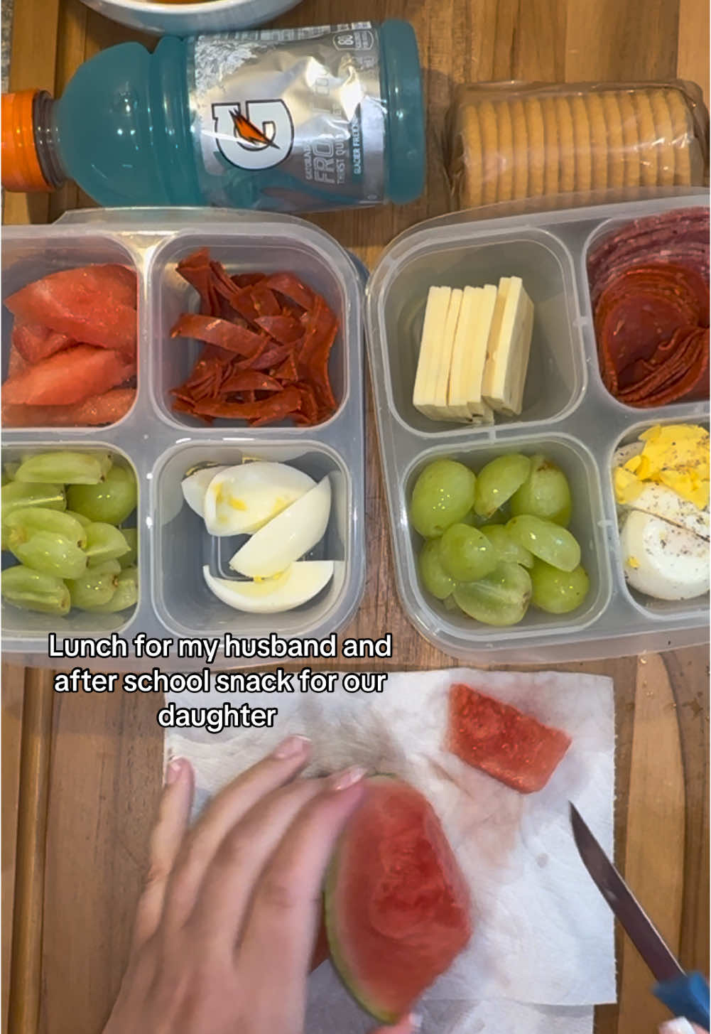 TikTok post by @katees_world for Bentgo. Caption reads: #bentgo #bentgomealprep #bentgoeasyboxes [...].