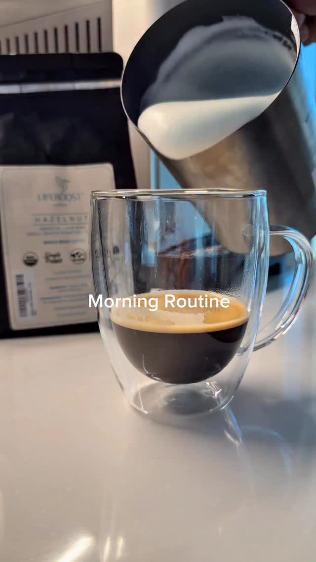 Instagram post by @chicago.dietitian for Lifeboost Coffee. Caption reads: Running on love… and coffee ☕️🤍
Normally I keep....