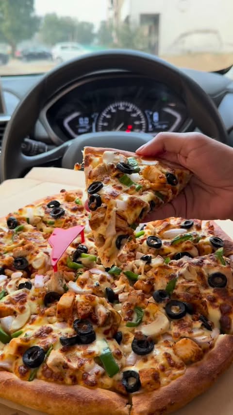 Instagram post by @yum_stokes for Pizza Hut. Caption reads: @pizzahutpakistan Bhook Hut-Ao Pizza Hut Ao Deal....
