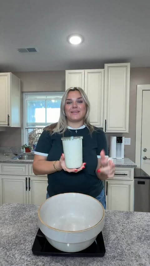 Instagram post by @lizasourdoughqueen for Waterdrop Filter. Caption reads: [...] and our cooking! I’ve linked the....