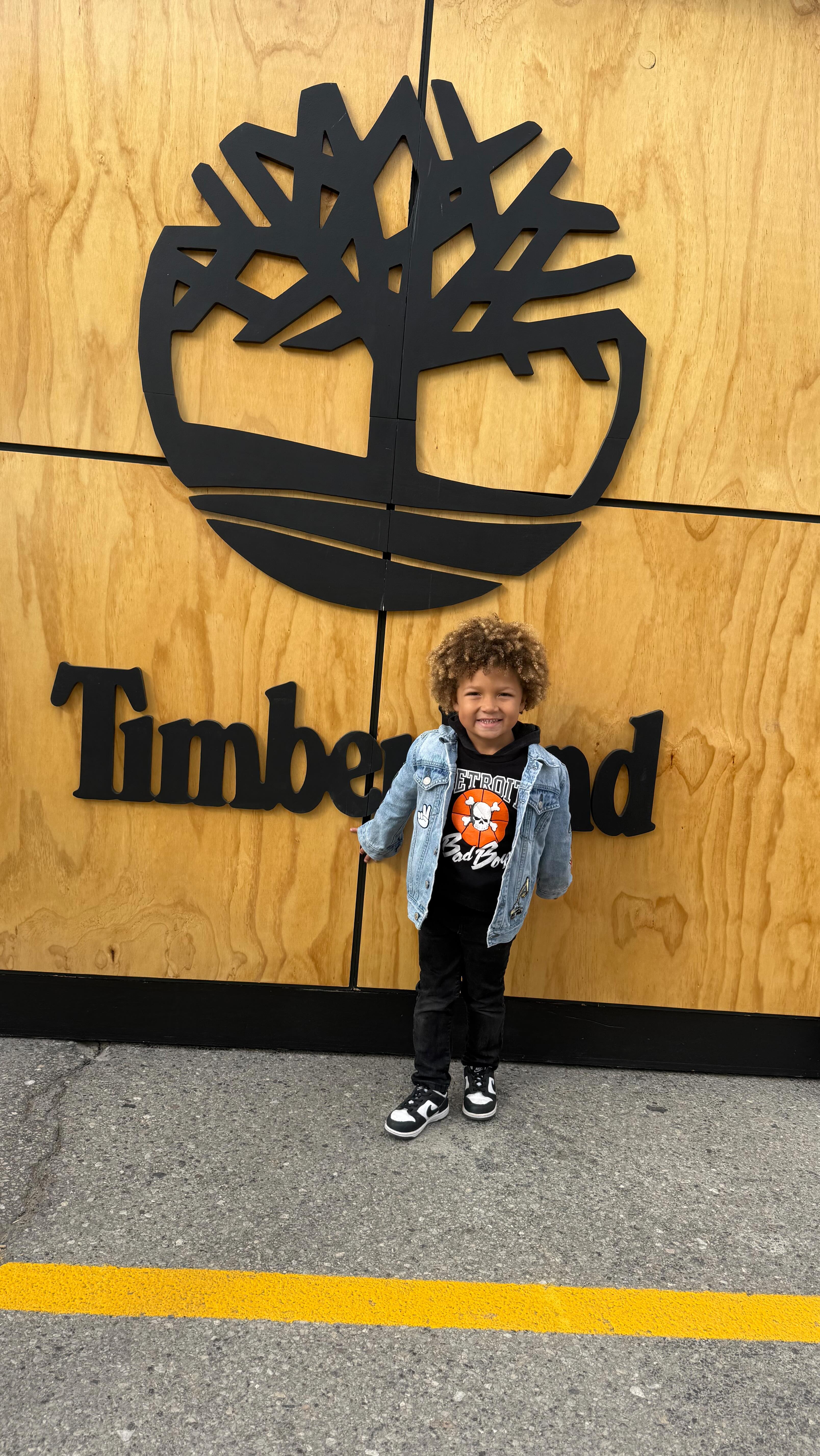 Instagram post by @itsaces_world for Timberland. Caption reads: It’s was a party in Detroit today🎶
The brand new....