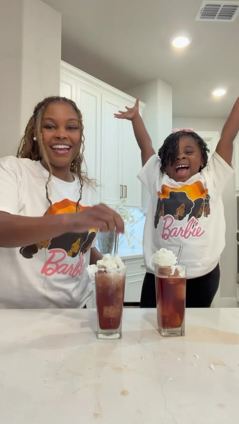 Instagram post by @sailorkinsley for Bloom Nutrition. Caption reads: Root beer float made by my mini 🫶🏽 @bloomsupps....
