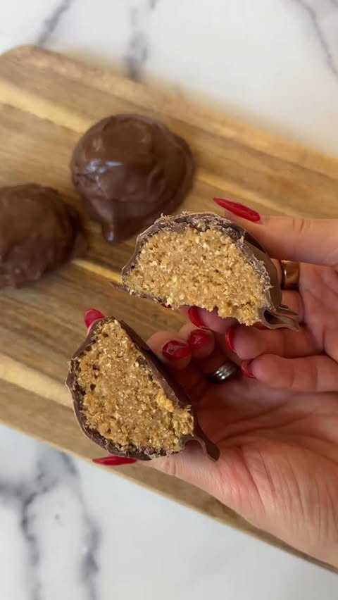 Instagram post by @itsgillean for NOW Foods. Caption reads: [...] simple pantry staples. (AD) I used....