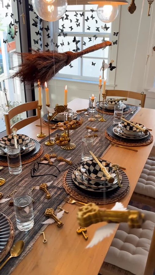 Instagram post by @jessiejanedaye for Harry Potter. Caption reads: #ad Chocolate Flying Keys 🗝️ for @harrypotter ✨....