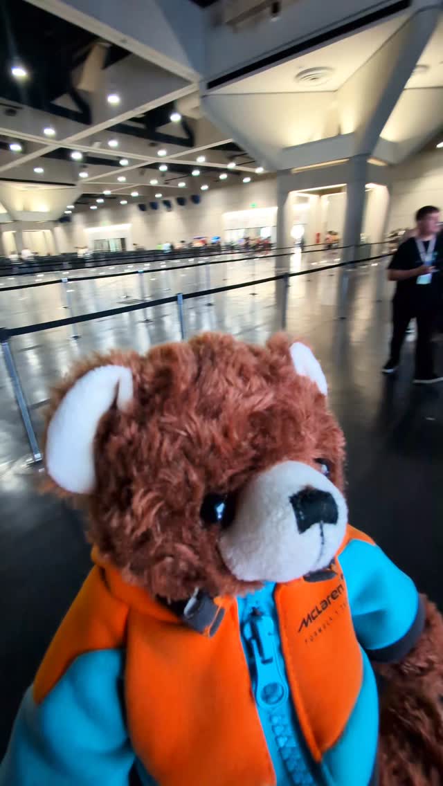 Instagram post by @mclarenshadow for Streamlabs. Caption reads: Just a casual stroll through @twitchcon ✌️

Come....