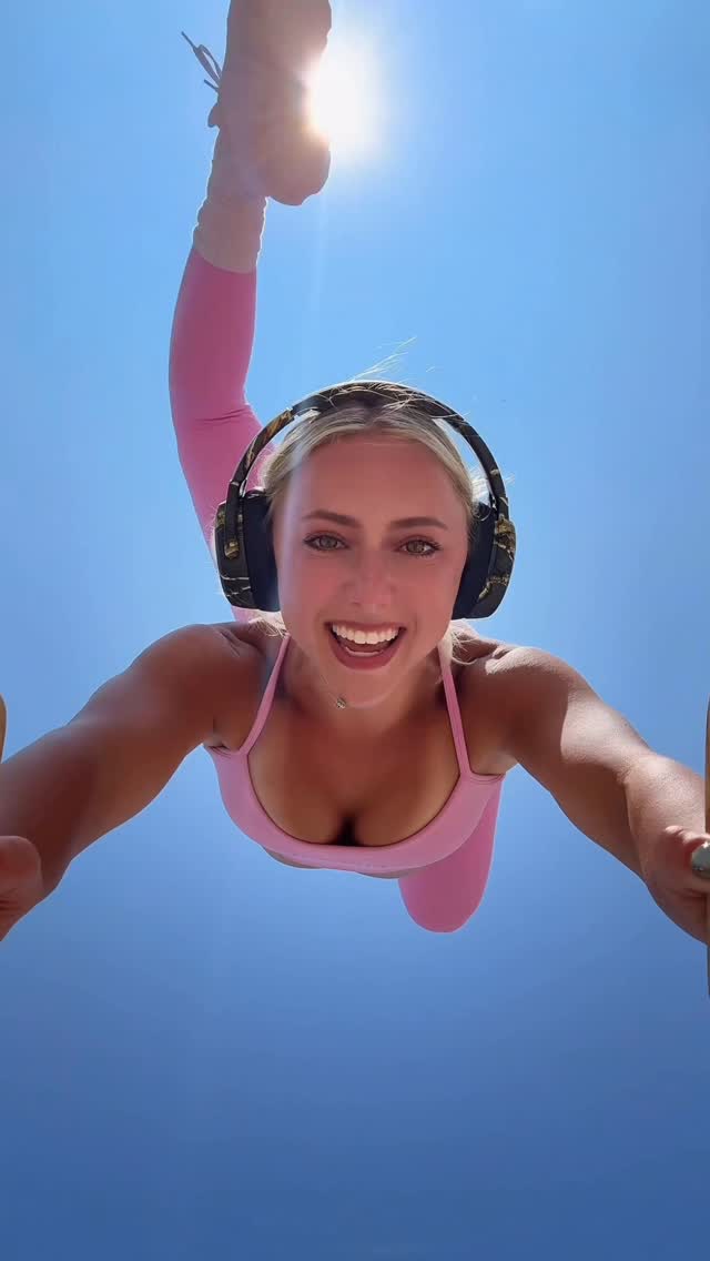 Instagram post by @chelsea_evee for Skullcandy. Caption reads: is my love your drüg ¿ 👁️👄👁️ 🎧 @skullcandy //....