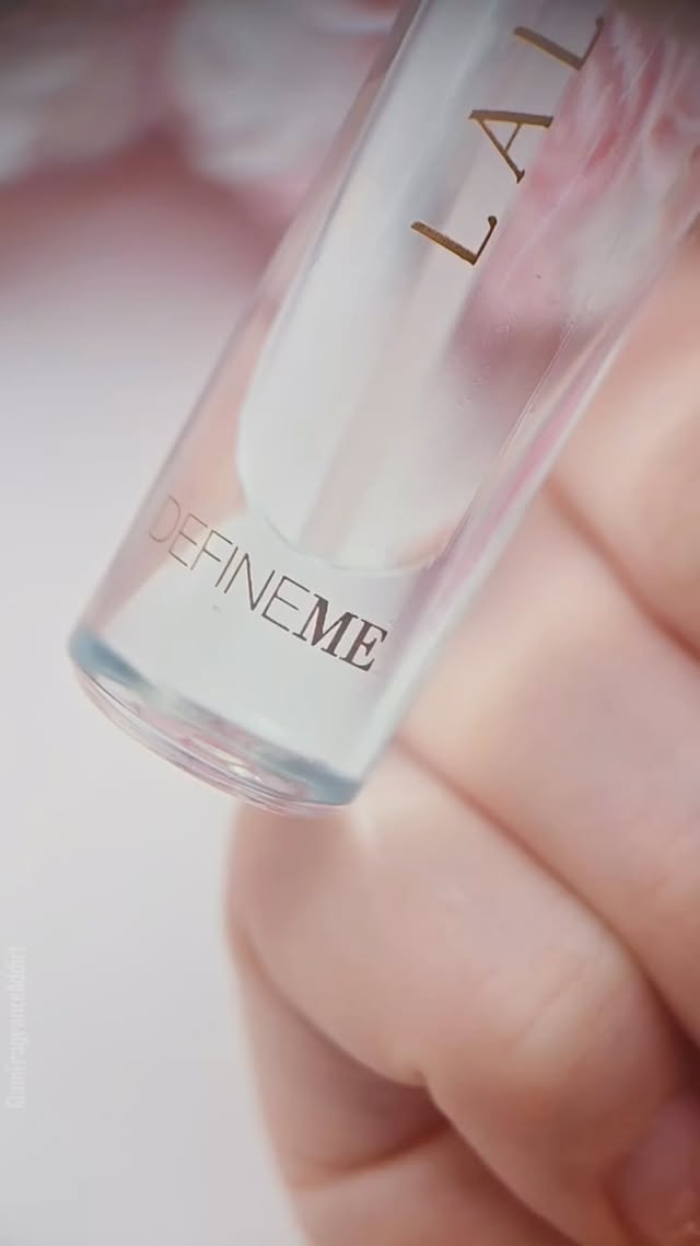 Instagram post by @glamfragranceaddict for DefineMe Fragrance. Caption reads: [...] , CREAMY , GOURMAND fragrance....