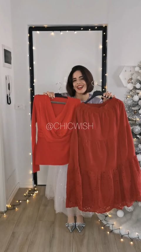 Instagram post by @josy_rezende_channel for Chicwish. Caption reads: Idea Outfit @chicwish
Total outfit for Parties....