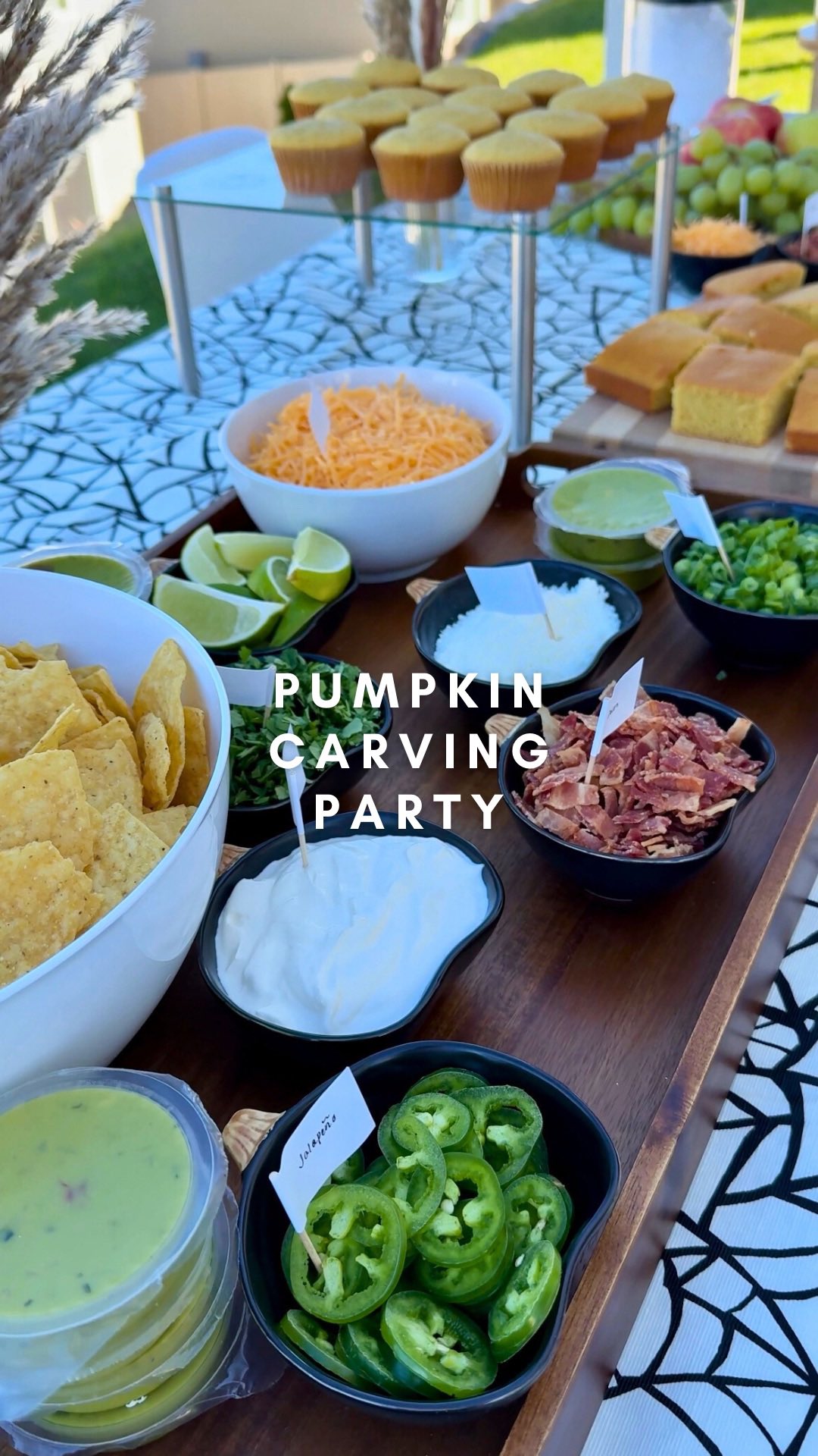 Instagram post by @elliotts.kitchen for Bob's Red Mill. Caption reads: It’s Cornbread Season Y’all! 

And @bobsredmill....