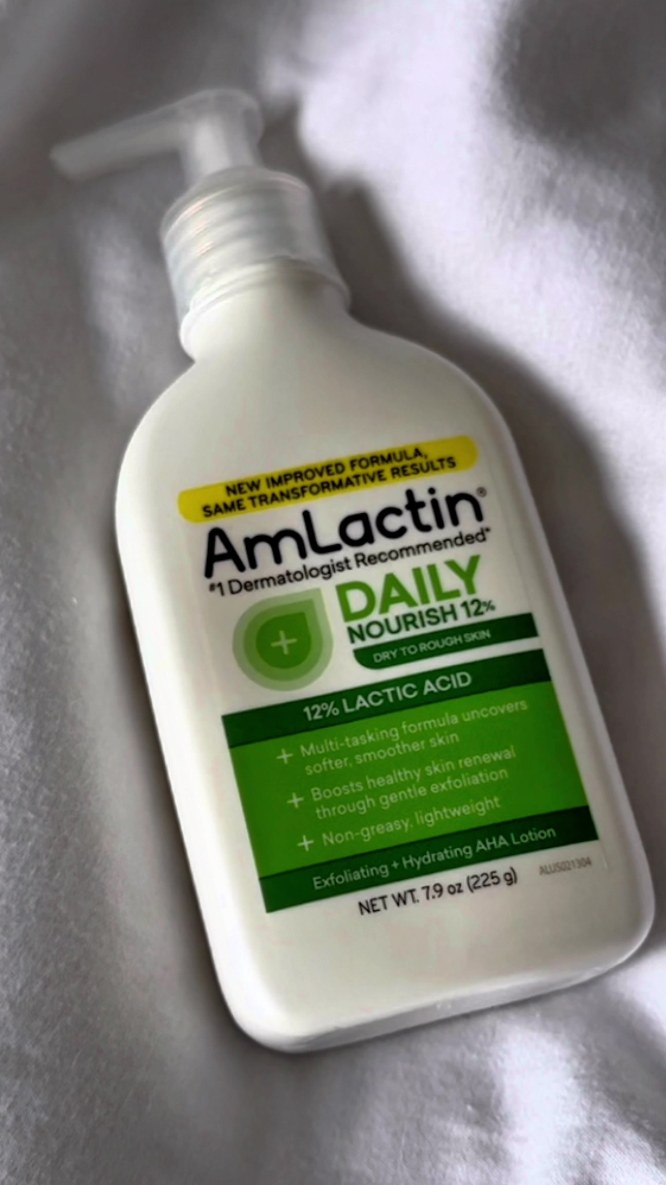 TikTok post by @lovshley for AmLactin. Caption reads: [...] results. I’m in my #NoScrubsEra with....