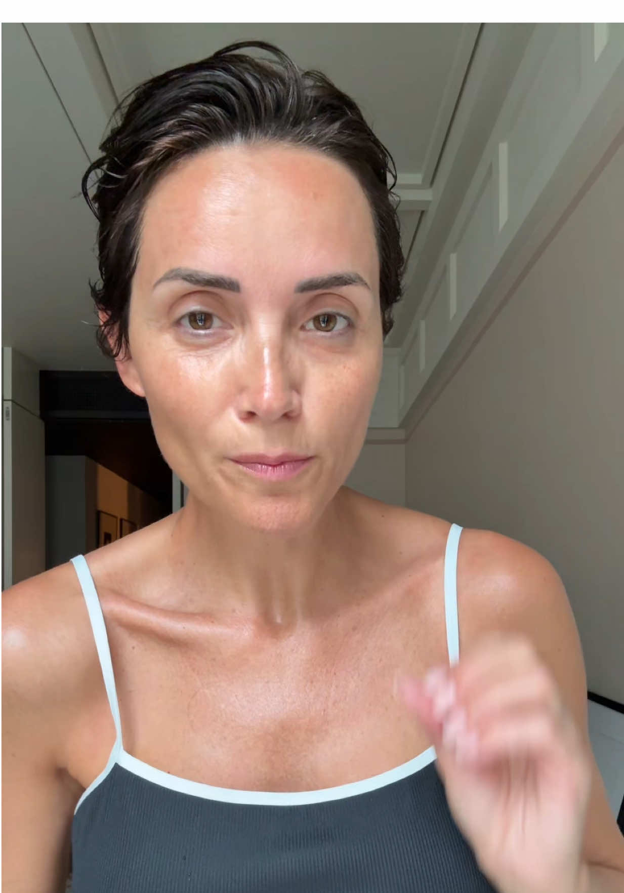 TikTok post by @mademoisellesoph for IT Cosmetics. Caption reads: ma CC crème préférée enfin en travel size @IT....