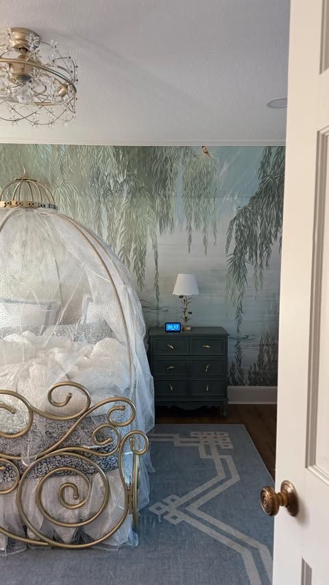 Instagram post by @mariannesoutherland for Photowall. Caption reads: We’ve been slowly transforming my daughter’s room....