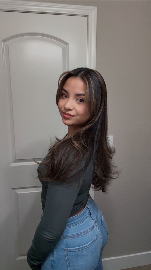 Instagram post by @mykamontoya for Volition Beauty. Caption reads: My go to hairstyle these days 🤌🏽 Super quick and....