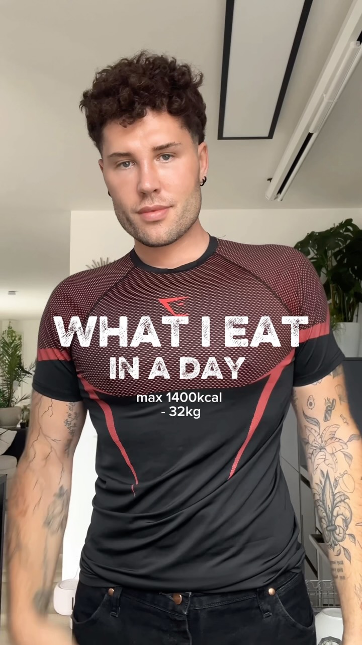 Instagram post by @david_lovric for More Nutrition. Caption reads: So langsam gewöhne ich mich auch an diesen....