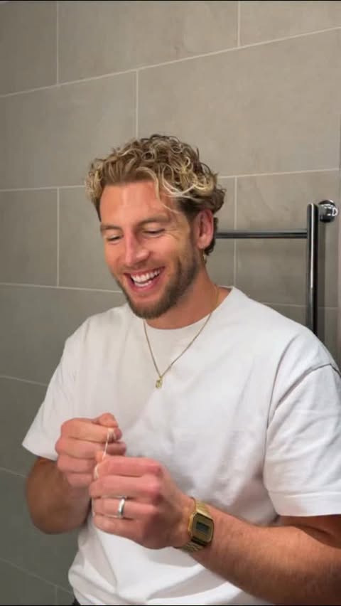 Instagram post by @kieranhdarby for LISTERINE. Caption reads: [...] the bathroom, stays in the bathroom 🤝....