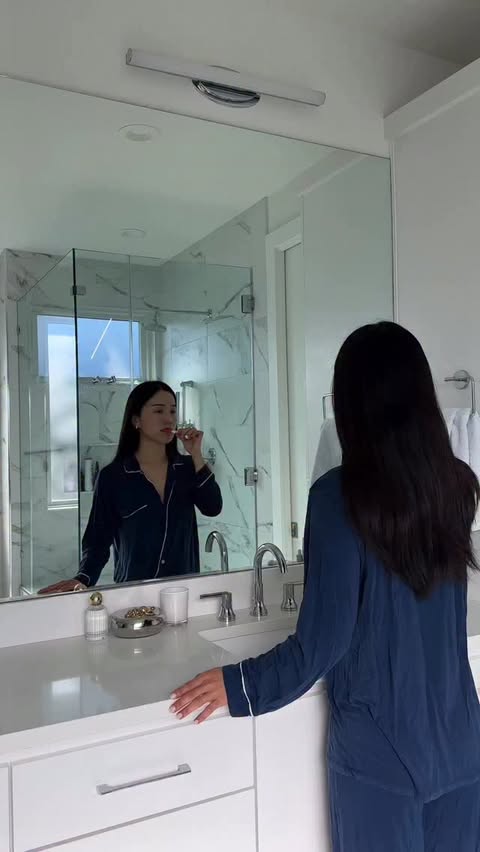 Instagram post by @arina.negishi for Abbott. Caption reads: Feeling supported by @abbottglobal as I focus on....