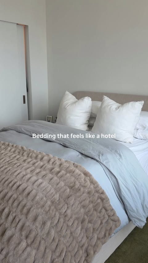 Instagram post by @cierramillerr for Cozy Earth. Caption reads: [...] upgrade I’ve made to my bedroom @cozyearth....