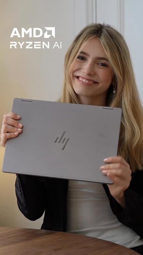 Instagram post by @annacramling for HP. Caption reads: [...] The perfect work and chess companion: The HP....
