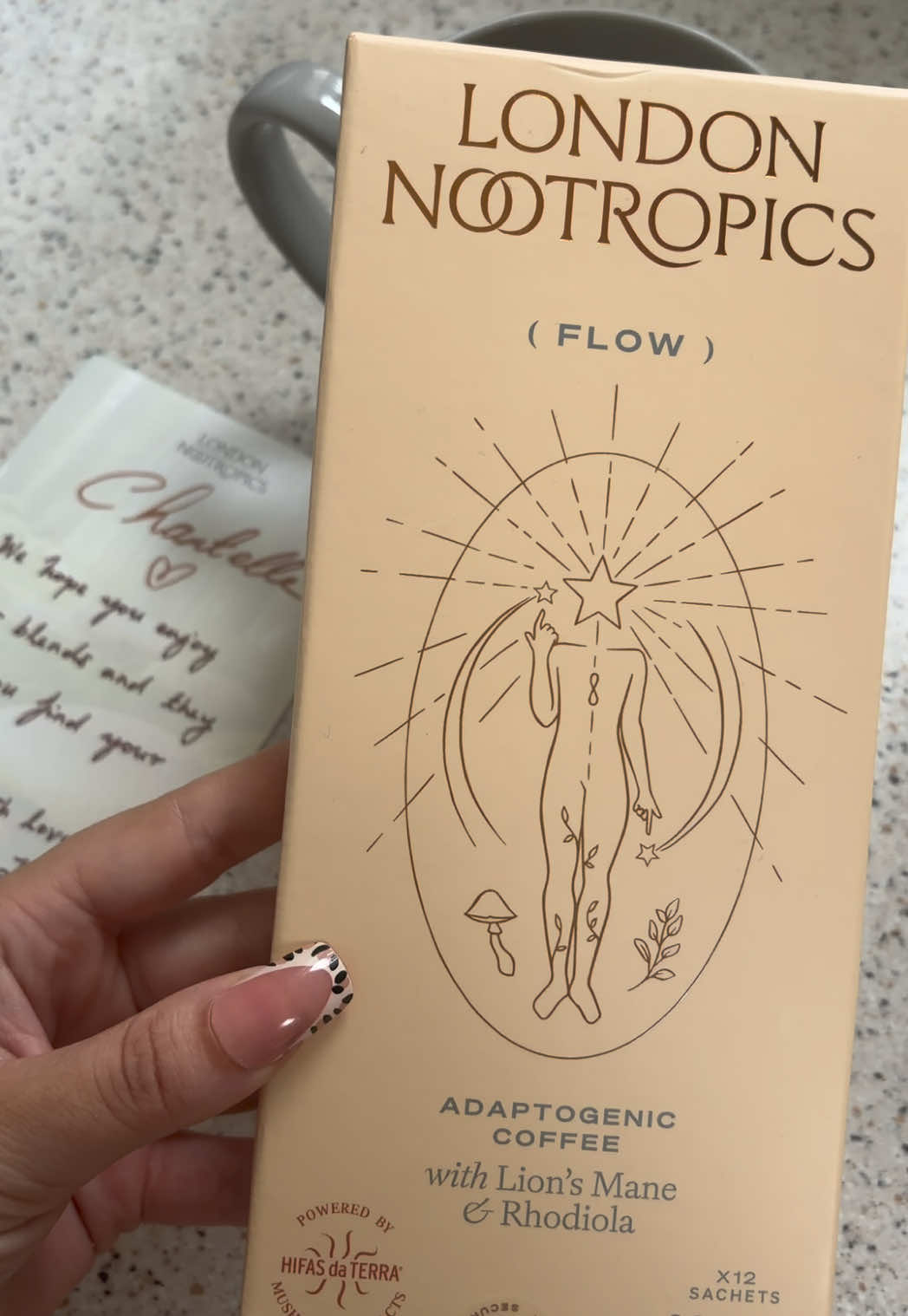 TikTok post by @chantellewilliamss for London Nootropics. Caption reads: [...] upgrade ☕🧠✨ Been trying the London....